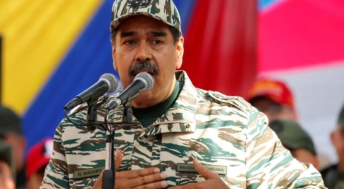 Em ato com embaixadora, Maduro diz que ​​TSE “se incomodou” com “verdade” sobre eleição