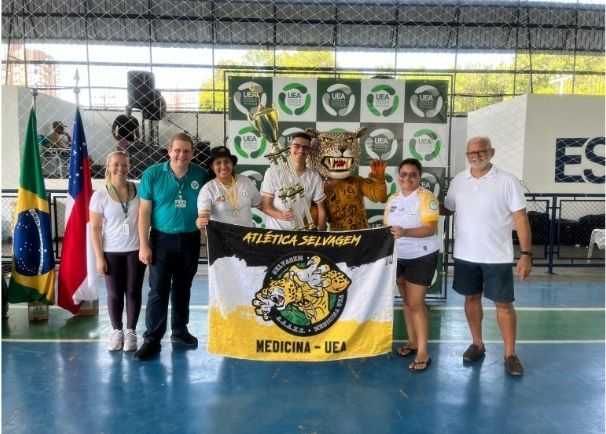 Curso de Medicina conquista classificação geral do VIII JuniUEA