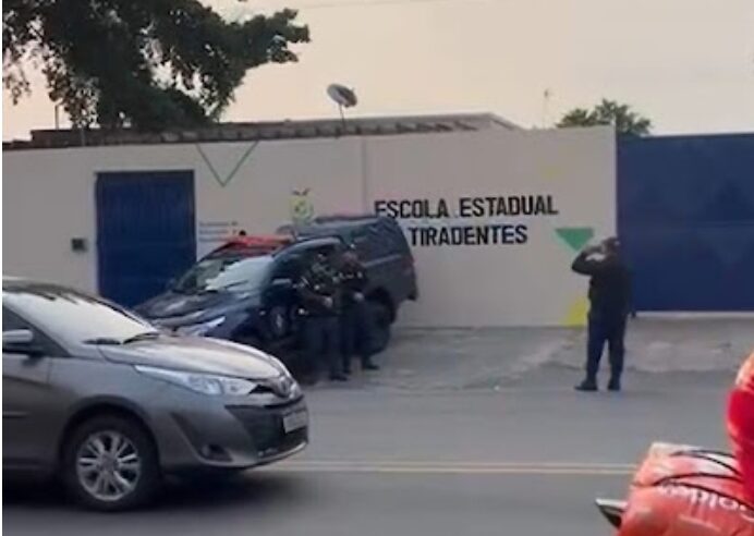 David reage ao crescimento de Roberto Cidade pondo Guarda Municipal na frente de escolas estaduais