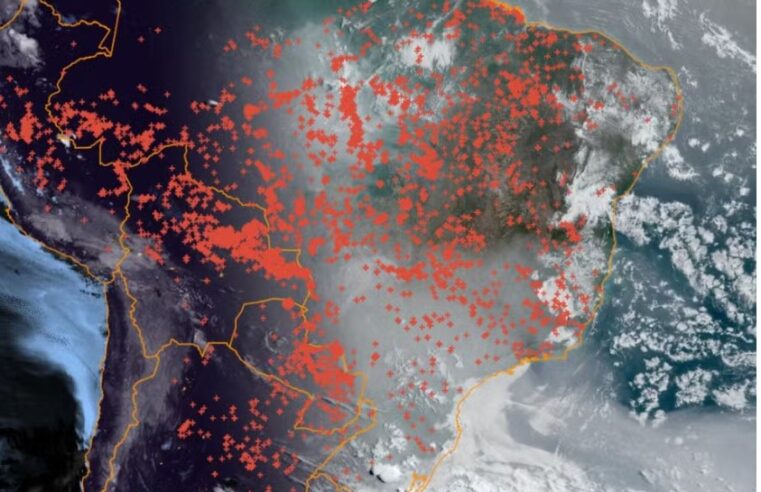 Fumaça de incêndios cobre o céu do Brasil e pode chegar à Argentina e ao Uruguai