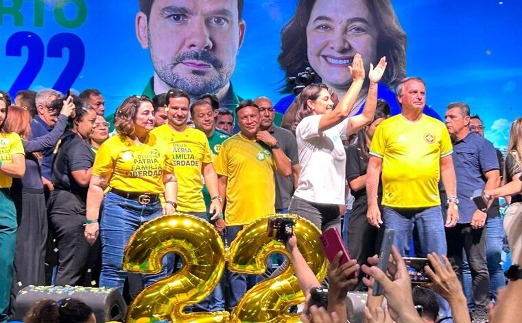 Em Manaus, Bolsonaro pede votos para Alberto Neto e critica David Almeida: ‘Pinóquio’