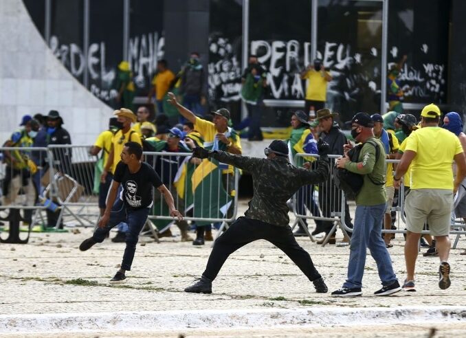 PRF prende golpista de Bolsonaro e líder da ‘máfia do pix