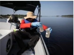 UEA apresenta dados que comprovam o uso impróprio da água do rio Negro para consumo humano